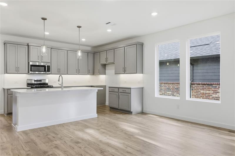 4649 Commack Drive, Fort Worth TX 76135 - Photo 8