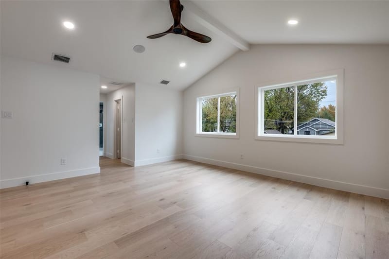1018 Grandview Avenue, Dallas TX 75223 - Photo 26