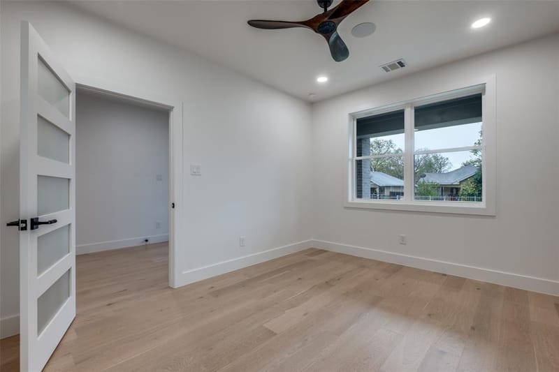 1018 Grandview Avenue, Dallas TX 75223 - Photo 24