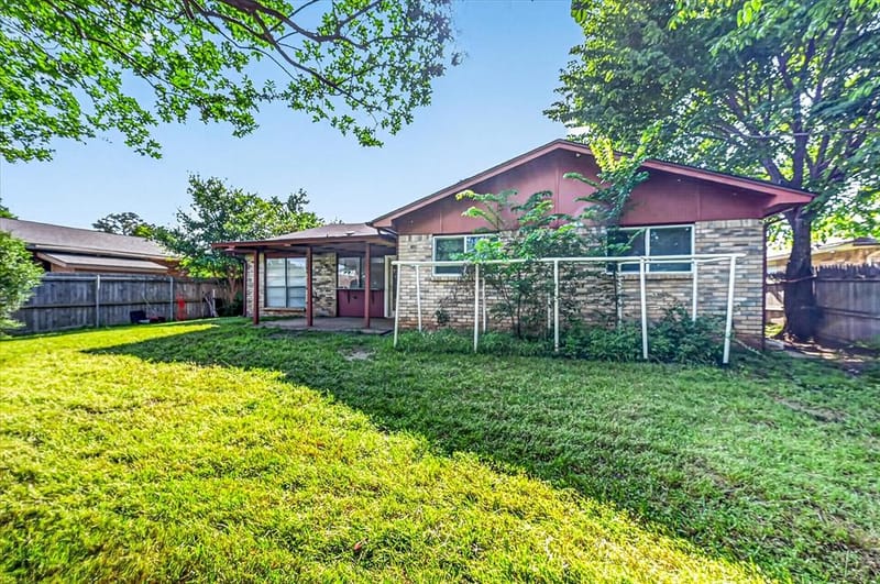 2705 Treeview Drive, Arlington TX 76016 - Photo 29