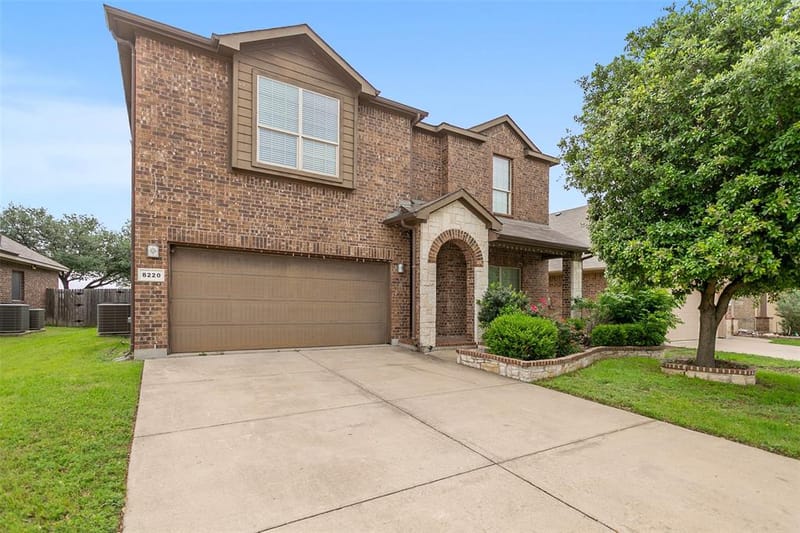 8220 Misty Water Drive, Fort Worth TX 76131 - Photo 10