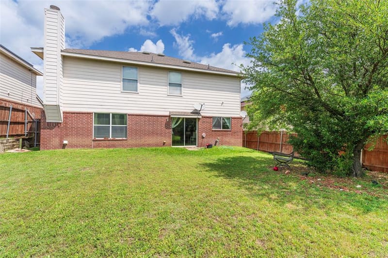 8100 Colbi Lane, Fort Worth TX 76120 - Photo 32