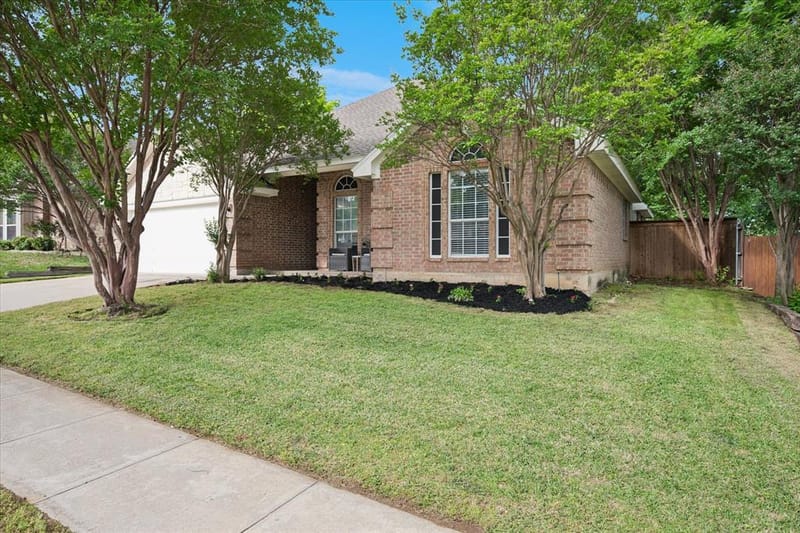 7205 Elm Wood Drive, North Richland Hills TX 76182 - Photo 2