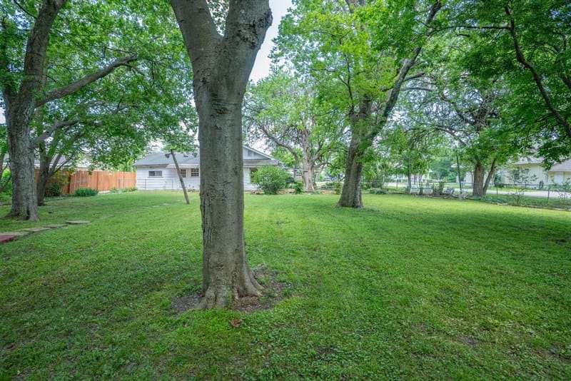 604 S Pearl Street, Trenton TX 75490 - Photo 28