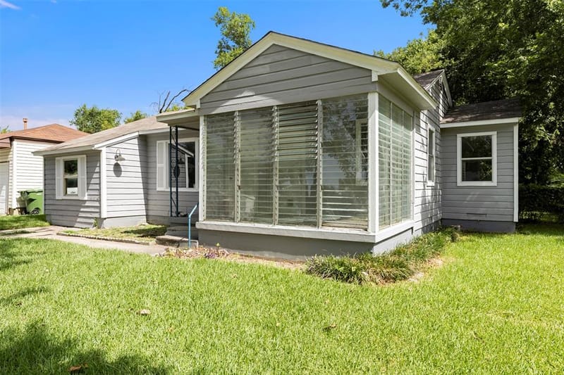 1513 Davis Boulevard, Garland TX 75042 - Photo 2