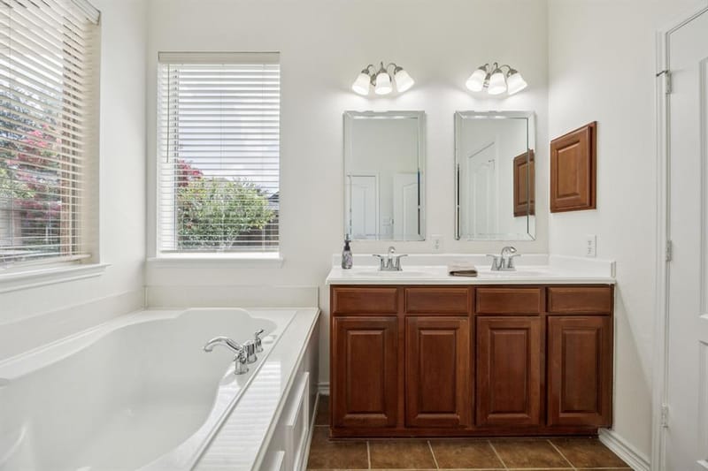 8665 Marion Drive, Frisco TX 75036 - Photo 14
