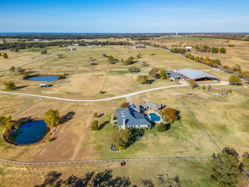 9722 Oak Creek Drive, Pilot Point TX 76258 - Photo 11