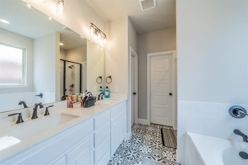 1057 Nighthawk Trail, Alvarado TX 76009 - Photo 13