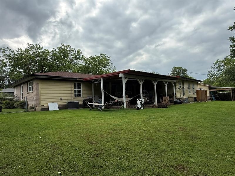 510 S Avenue O, Clifton TX 76634 - Photo 2