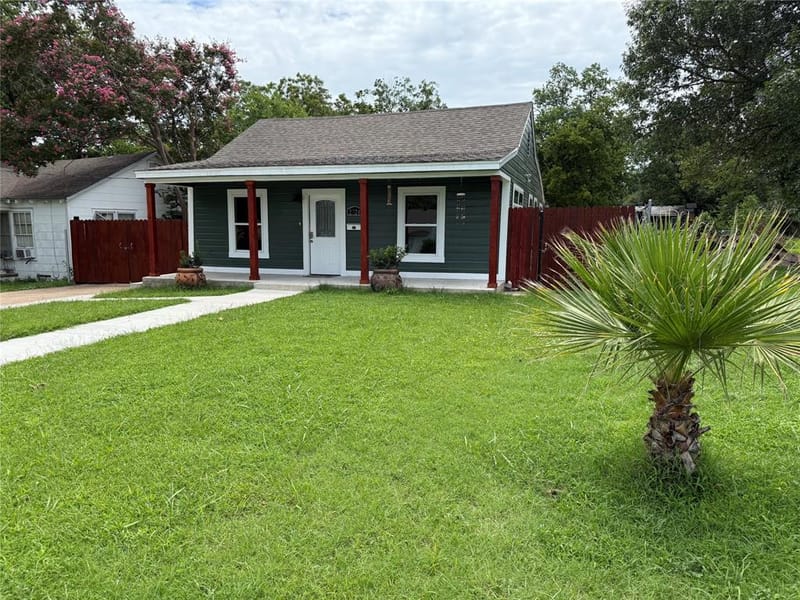2724 Gurley Avenue, Waco TX 76711
