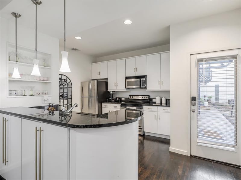 4242 Buena Vista Street # 21, Dallas TX 75205 - Photo 7