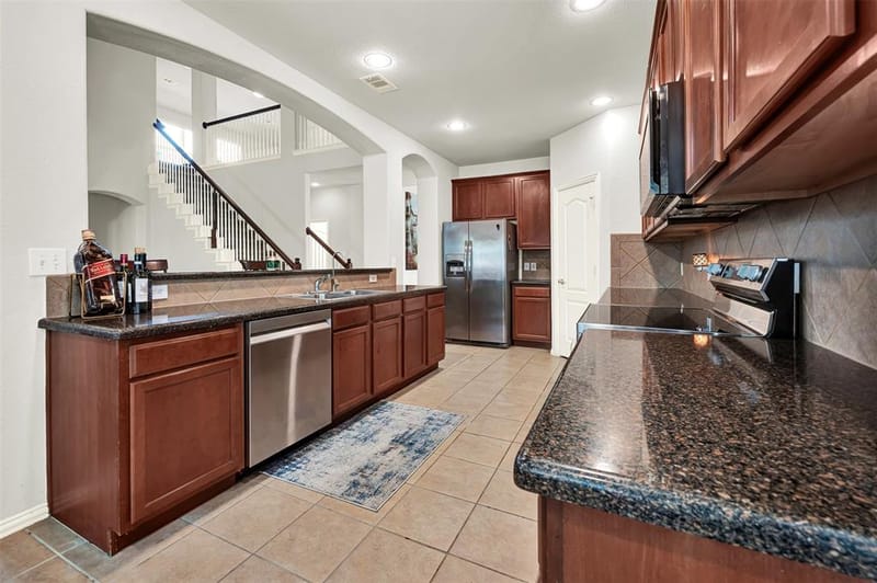 1412 Hawk Valley Drive, Little Elm TX 75068 - Photo 5