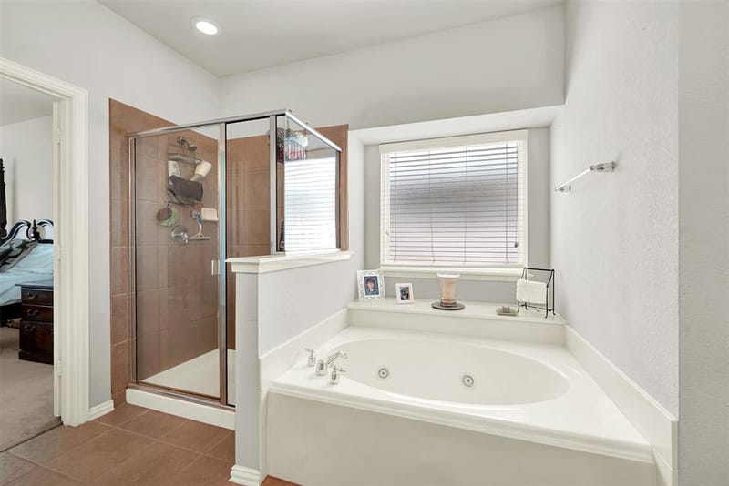 1412 Hawk Valley Drive, Little Elm TX 75068 - Photo 9