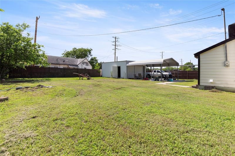 300 S Wall Street, Itasca TX 76055 - Photo 23