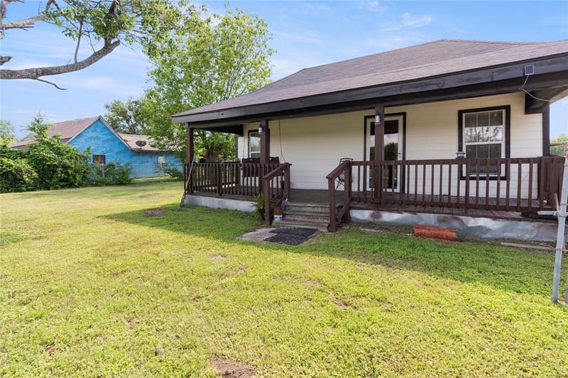 300 S Wall Street, Itasca TX 76055 - Photo 2