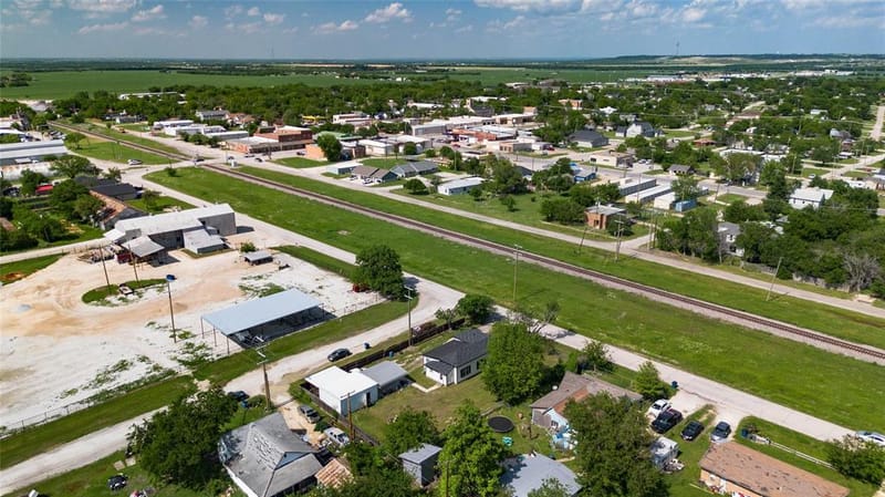 300 S Wall Street, Itasca TX 76055 - Photo 29