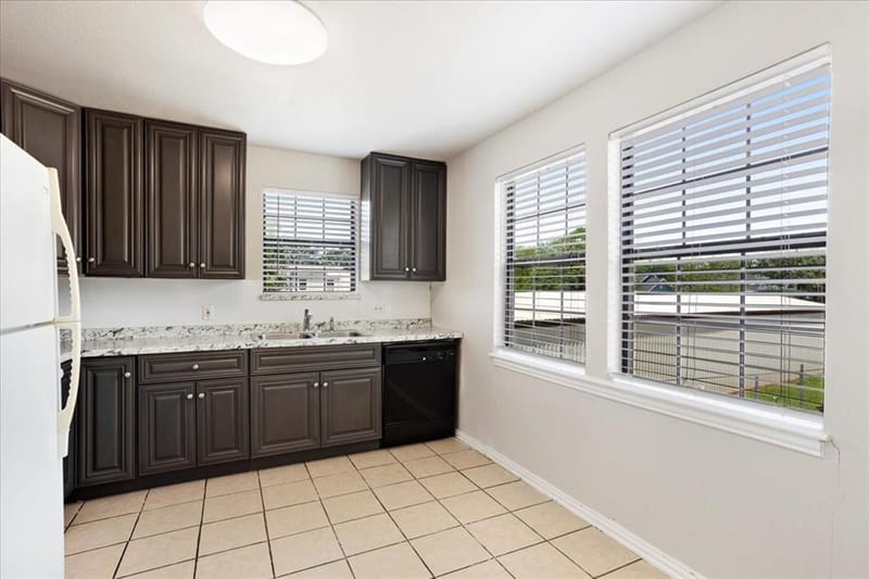 726 W Texas, Denison TX 75020 - Photo 24