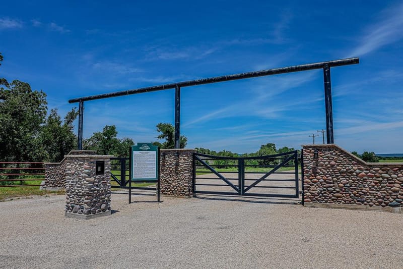 180 Wooded Crest, Palo Pinto TX 76484 - Photo 26