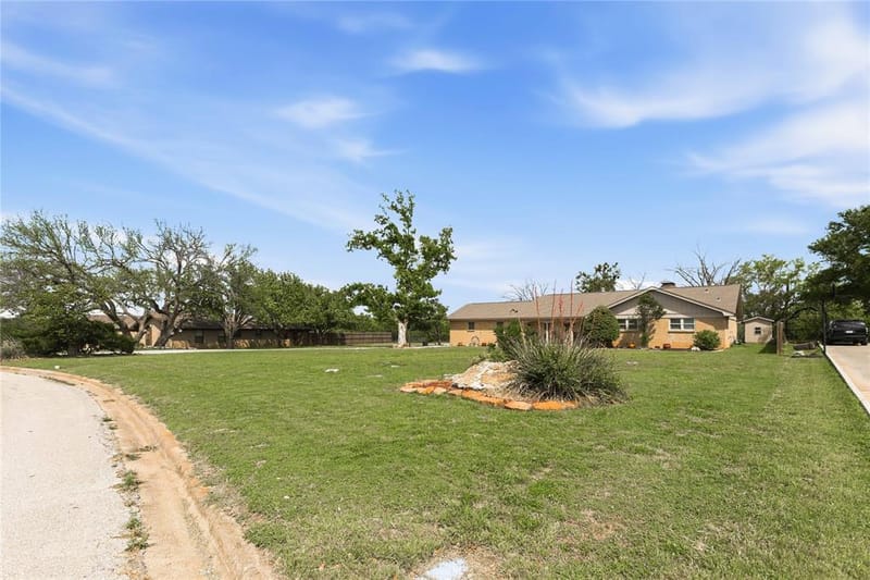 102 Lori Lane, Brownwood TX 76801 - Photo 36