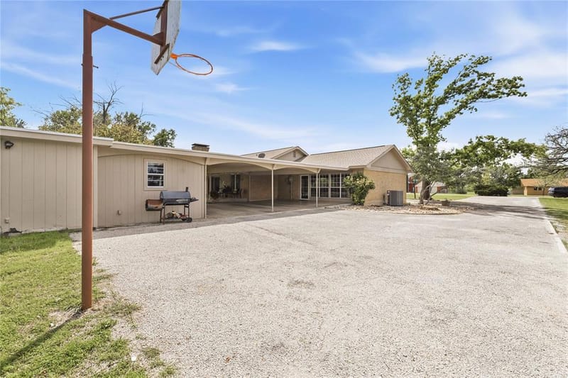 102 Lori Lane, Brownwood TX 76801 - Photo 32