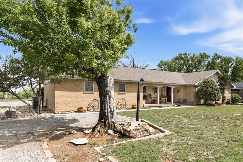 102 Lori Lane, Brownwood TX 76801