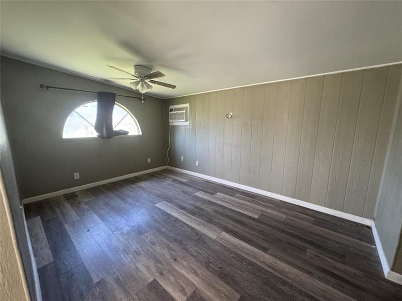 202 W Tarrant Street, Cumby TX 75433 - Photo 4
