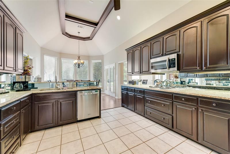 102 Dobbs Road, Lake Dallas TX 76208 - Photo 10