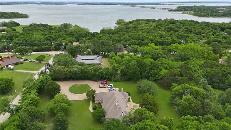 102 Dobbs Road, Lake Dallas TX 76208 - Photo 35