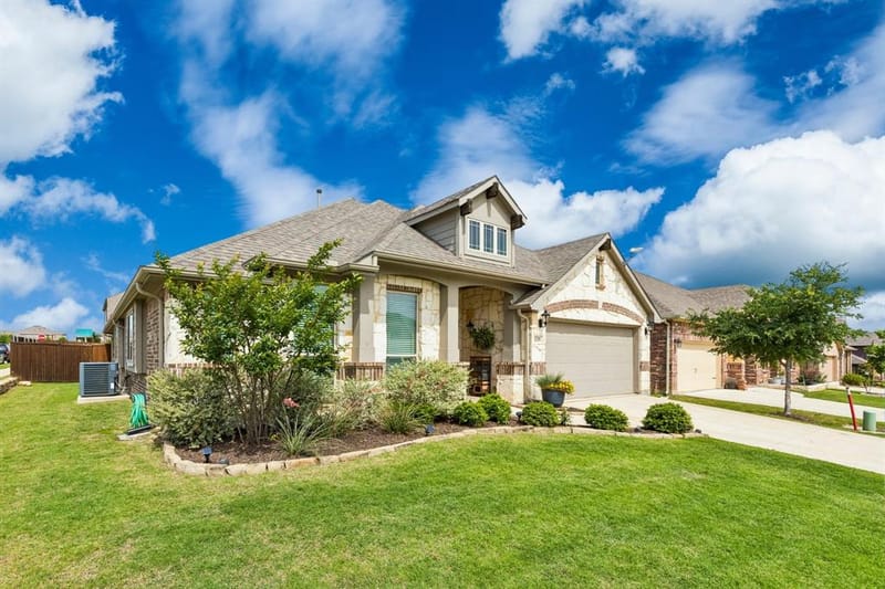 1201 Misty Ridge Drive, Justin TX 76247 - Photo 3