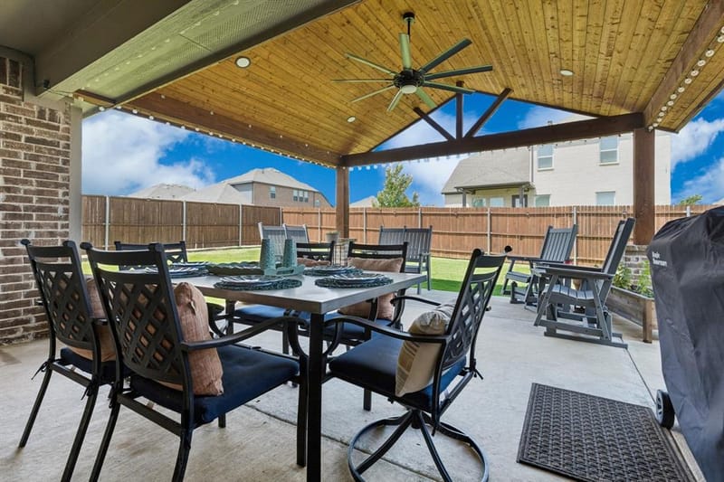 1201 Misty Ridge Drive, Justin TX 76247