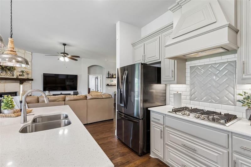 1201 Misty Ridge Drive, Justin TX 76247 - Photo 11