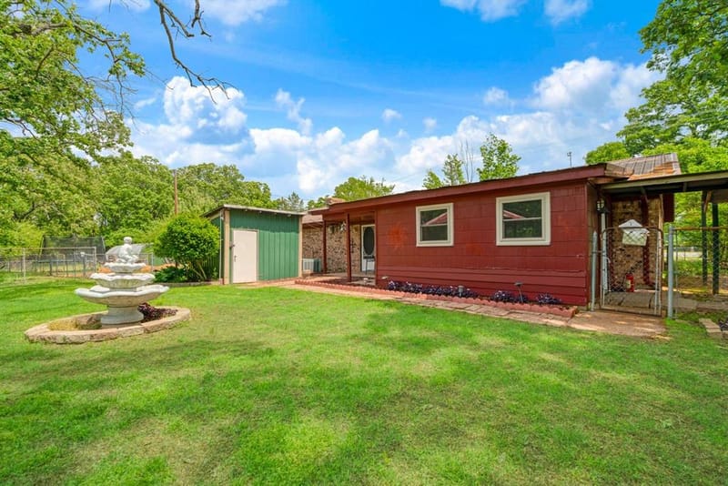9157 N HWY 271, Powderly TX 75473 - Photo 17