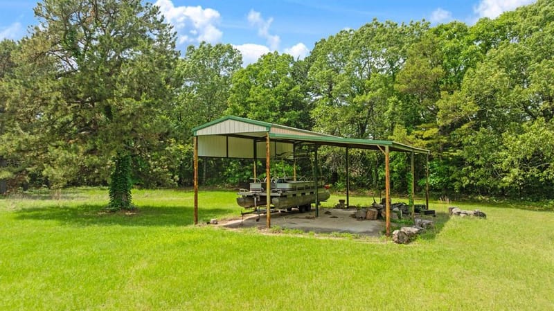 9157 N HWY 271, Powderly TX 75473 - Photo 21