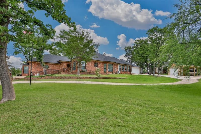 205 Kiowa Drive E, Gainesville TX 76240 - Photo 34