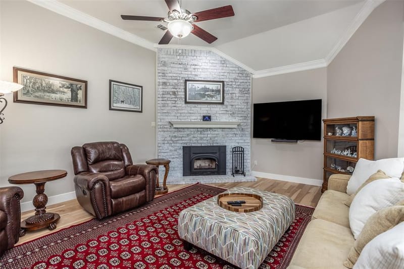 205 Kiowa Drive E, Gainesville TX 76240 - Photo 11