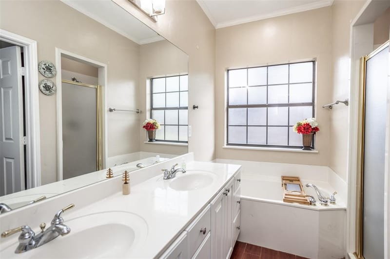 205 Kiowa Drive E, Gainesville TX 76240 - Photo 25