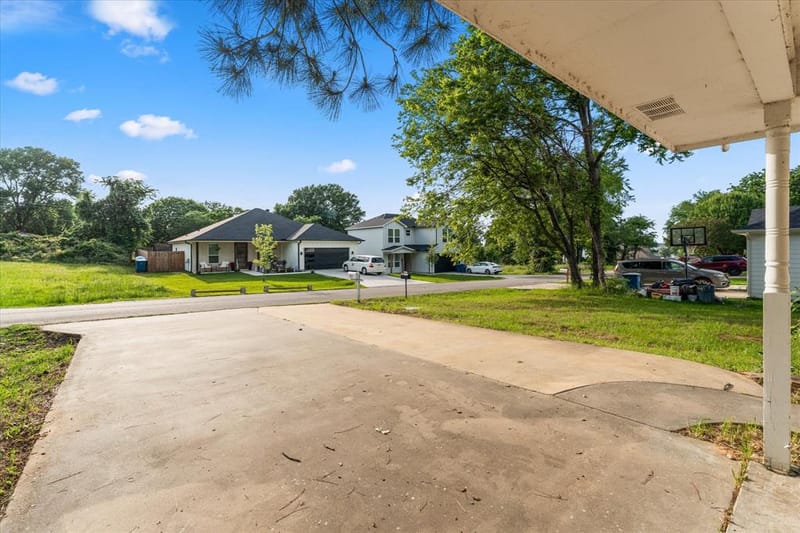 316 Coral Reef Street, Gun Barrel City TX 75156 - Photo 32