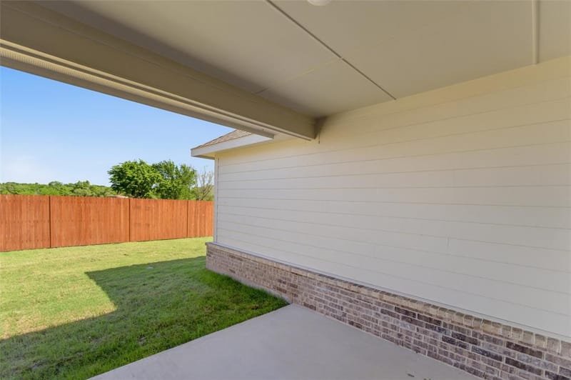 1233 Sabine River Lane, Springtown TX 76082 - Photo 24
