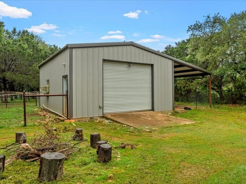 1072 Chapman Road, Crawford TX 76638 - Photo 36