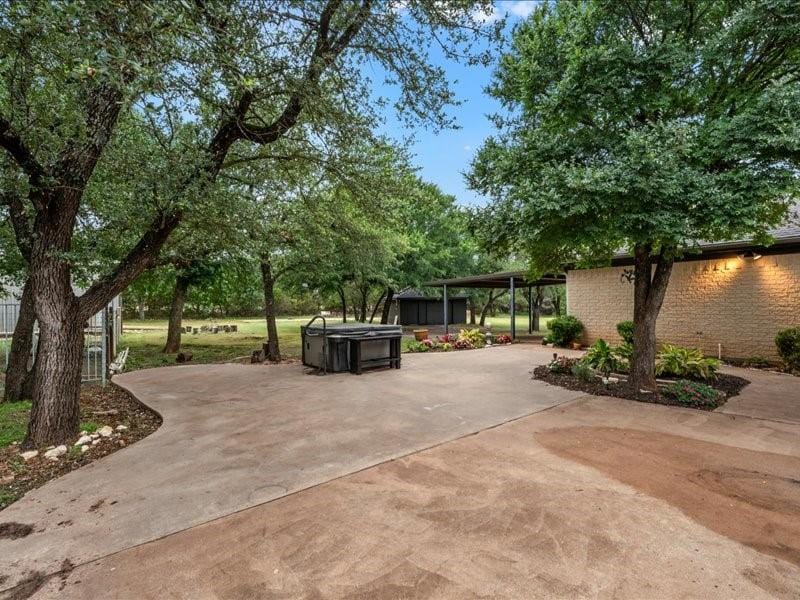 1072 Chapman Road, Crawford TX 76638 - Photo 32
