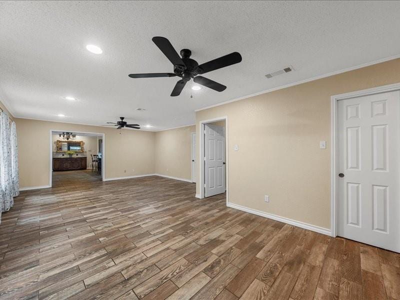 1072 Chapman Road, Crawford TX 76638 - Photo 15