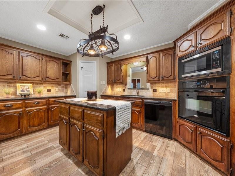 1072 Chapman Road, Crawford TX 76638 - Photo 11