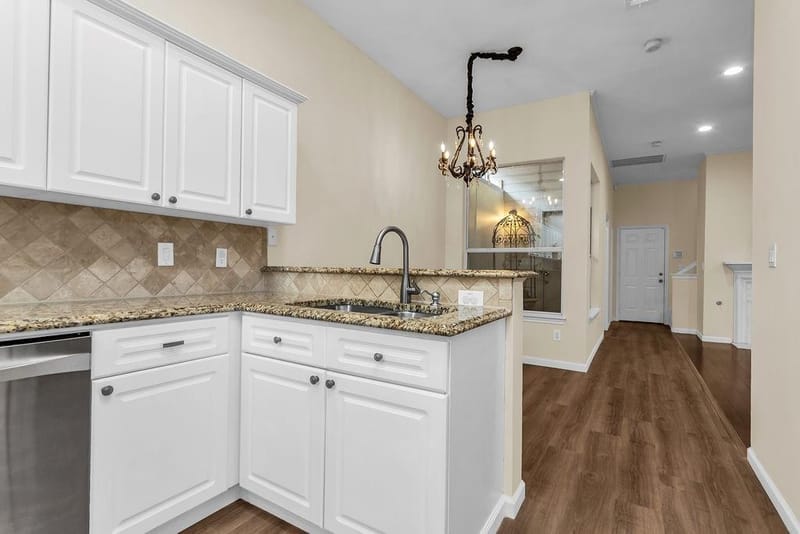 6015 Thursby Avenue, Dallas TX 75252 - Photo 19