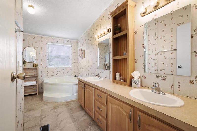 7406 Lakeview Drive, Bonham TX 75418 - Photo 15
