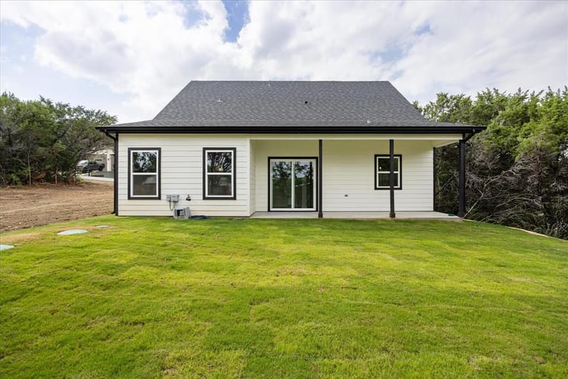 913 Colorado River Drive, Granbury TX 76048 - Photo 15