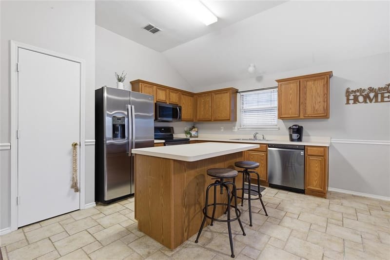 8413 Horse Whisper Lane, Fort Worth TX 76131 - Photo 6