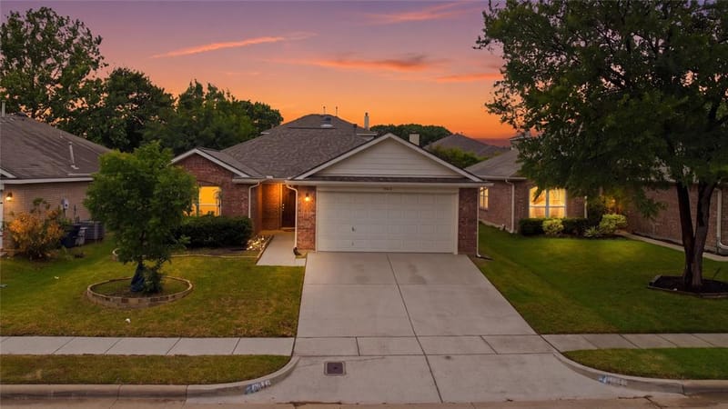 8413 Horse Whisper Lane, Fort Worth TX 76131