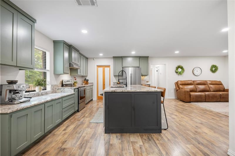 997 Vz County Road 4810, Ben Wheeler TX 75754