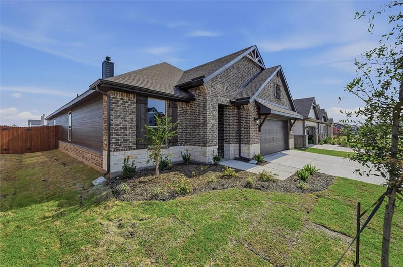 1229 Colca Drive, Springtown TX 76082 - Photo 3