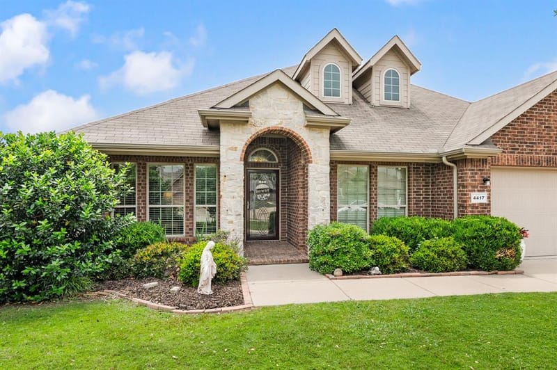 4417 Cypress Lake Court, Fort Worth TX 76036 - Photo 2